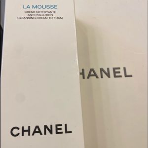 Chanel cleansing creme to foam original packaging